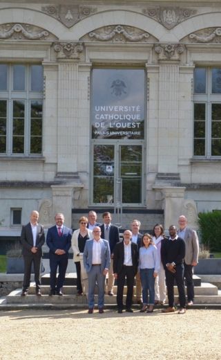 UCO et l'ESAIP s'allient pour former aux métiers du numérique