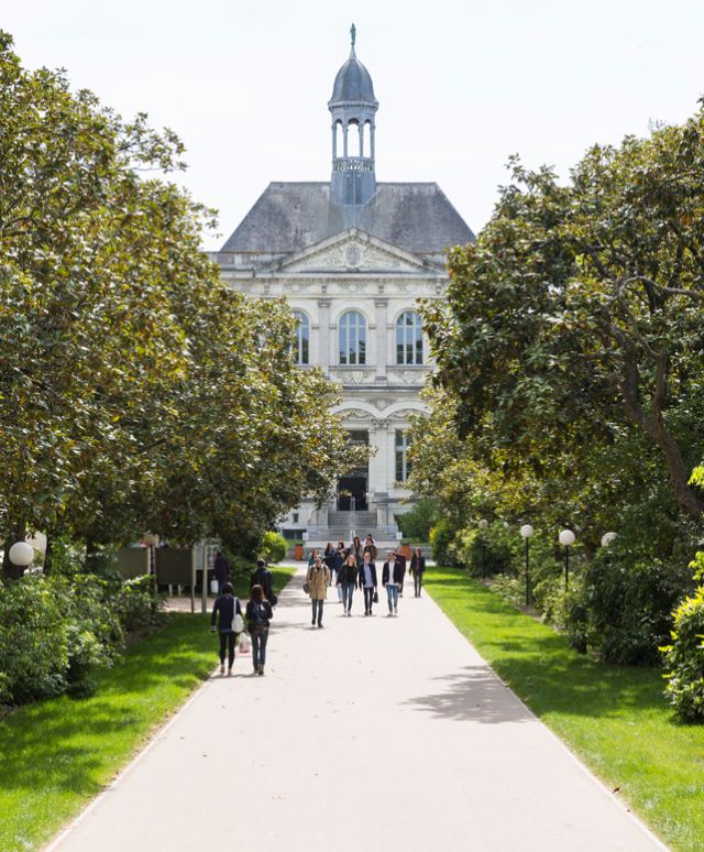 Palais universitaire campus UCO Angers